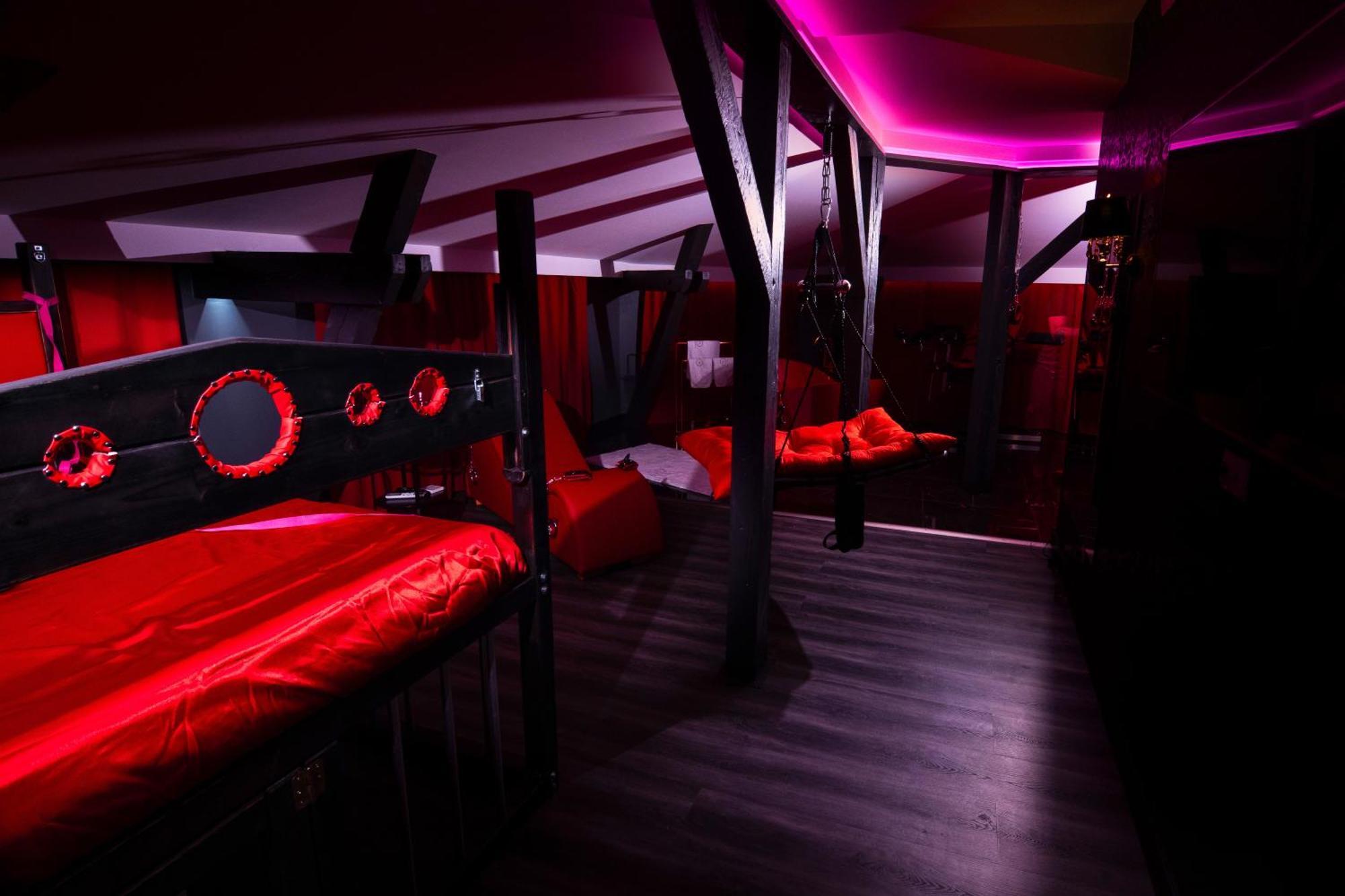 Red Palace Apartament Bdsm Bydgoszcz Exterior photo